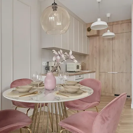 Lejlighed Elegant With Balcony Krakowska By Renters Prestige Wrocław