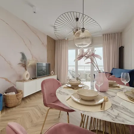 Elegant With Balcony Krakowska By Renters Prestige * ורוצלב