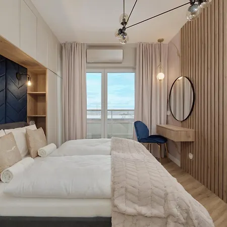 Elegant With Balcony Krakowska By Renters Prestige * Vratislav